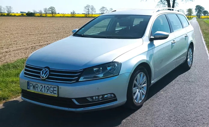 volkswagen Volkswagen Passat cena 35900 przebieg: 194800, rok produkcji 2013 z Olkusz